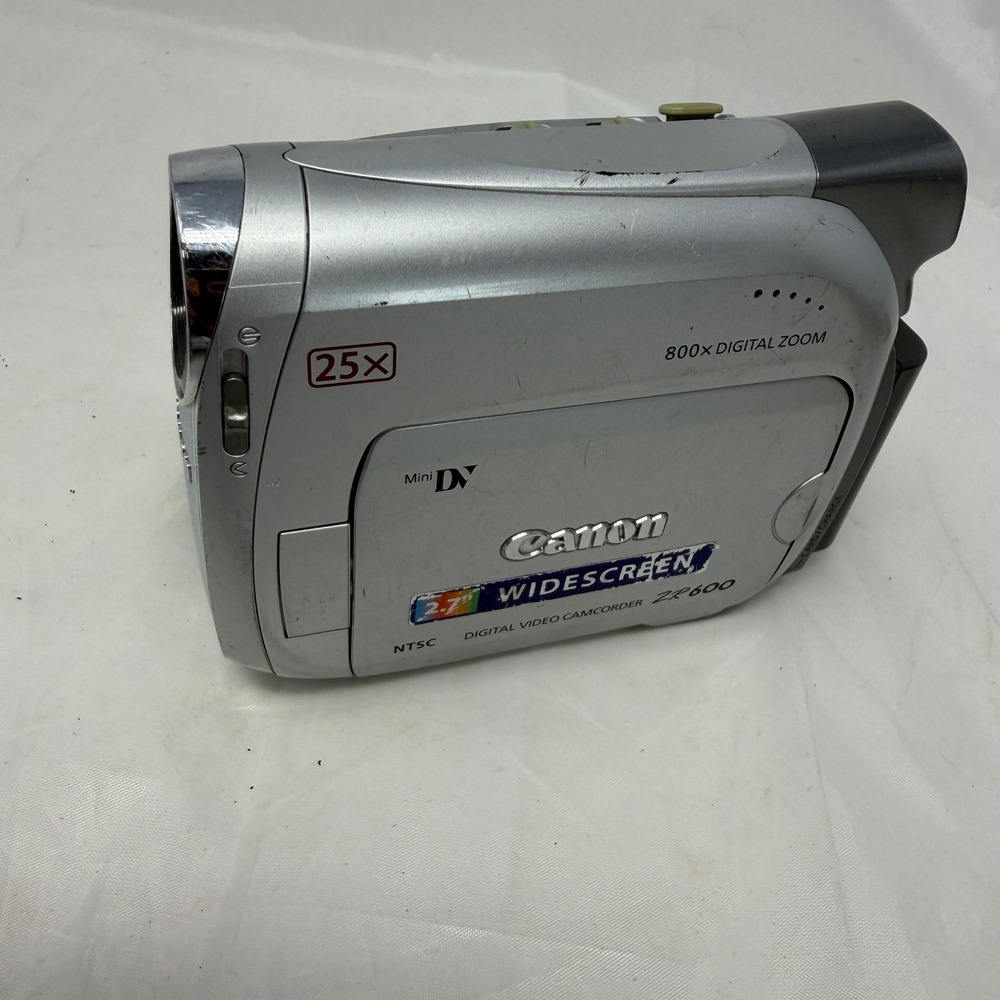 Canon ZR600 Digital Video Camcorder MiniDV 25x Optical Zoom Silver Untested